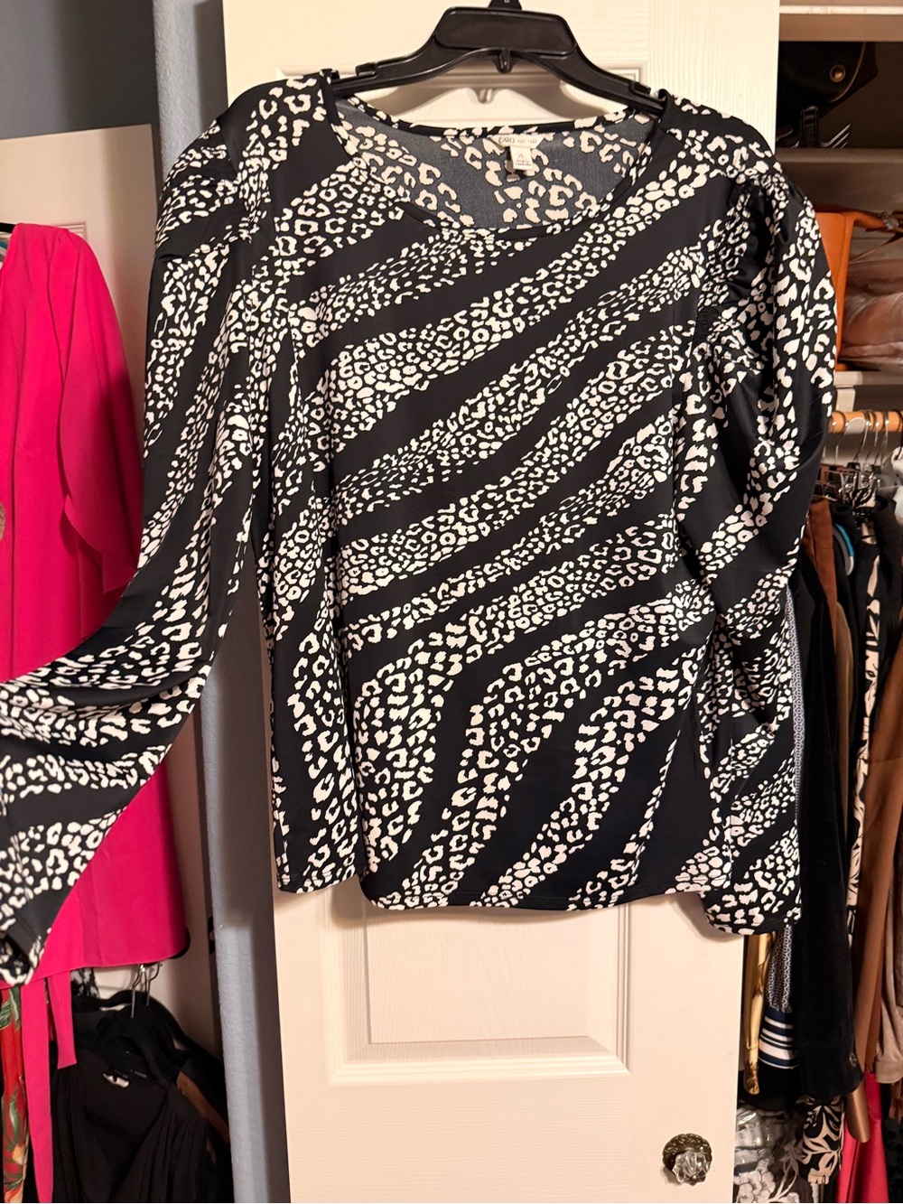Cato Black and White Animal-Print Long Sleeve Blouse
